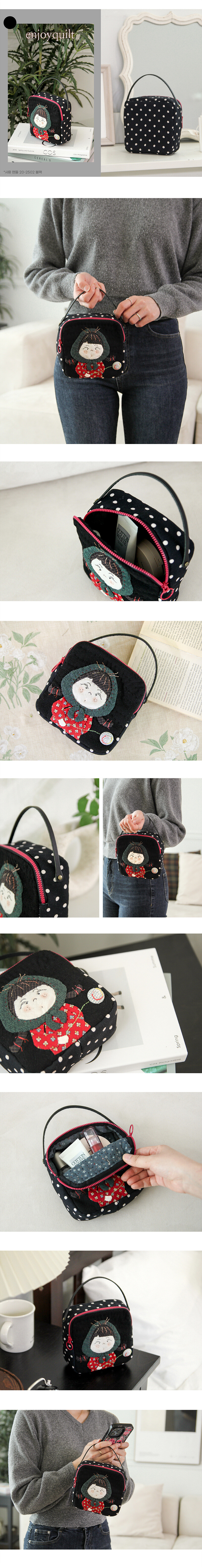 딸기소녀 핸들 파우치 활용 이미지 모음, 손에 든 착용컷과 지퍼 오픈 수납, 앞뒤 디자인 디테일