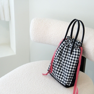 [바이핸즈] 퀼트패키지 가방 - 말이오 스트링백 (개)