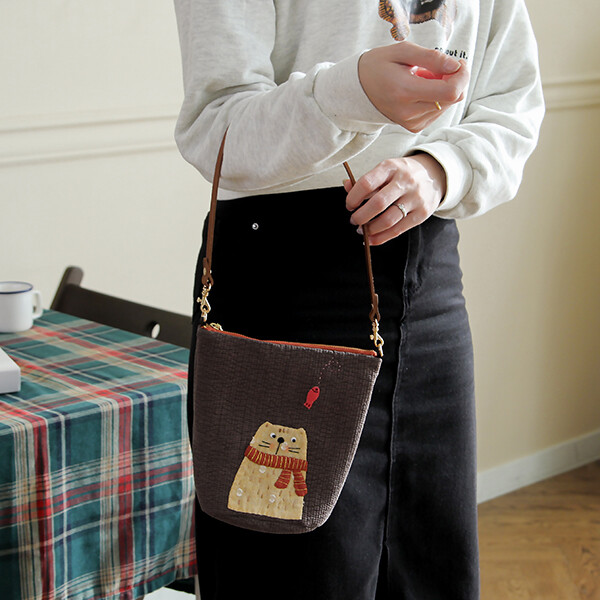 퀼트의시작은? 엔조이퀼트와 함께,[바이핸즈] 퀼트패키지 가방 - 누빔 고양이 숄더백