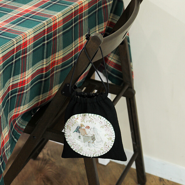 [바이핸즈] 퀼트패키지 소품 - 케이트 플라워 스트링 파우치