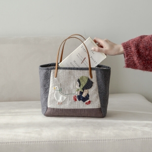 [바이핸즈] 퀼트패키지 가방 - 주근깨소녀 토트백 (개)