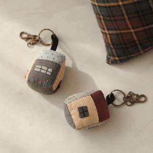 [바이핸즈] 퀼트패키지 소품 - 하우스 키링 2개 세트 (개)