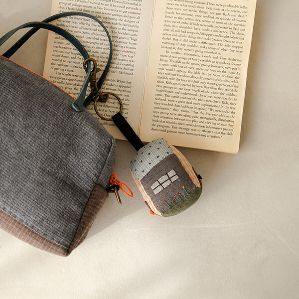 [바이핸즈] 퀼트패키지 소품 - 하우스 키링 2개 세트