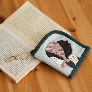 [바이핸즈] 퀼트패키지 소품 - 주근깨소녀 반지갑 (개)