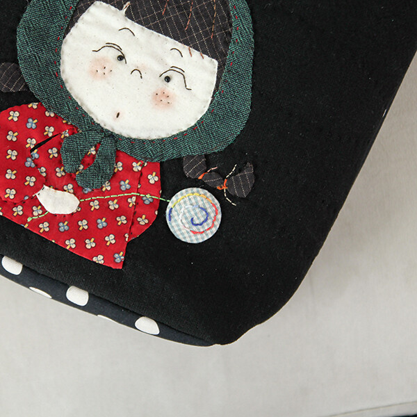 [바이핸즈] 퀼트패키지 가방 - 딸기소녀 토트백